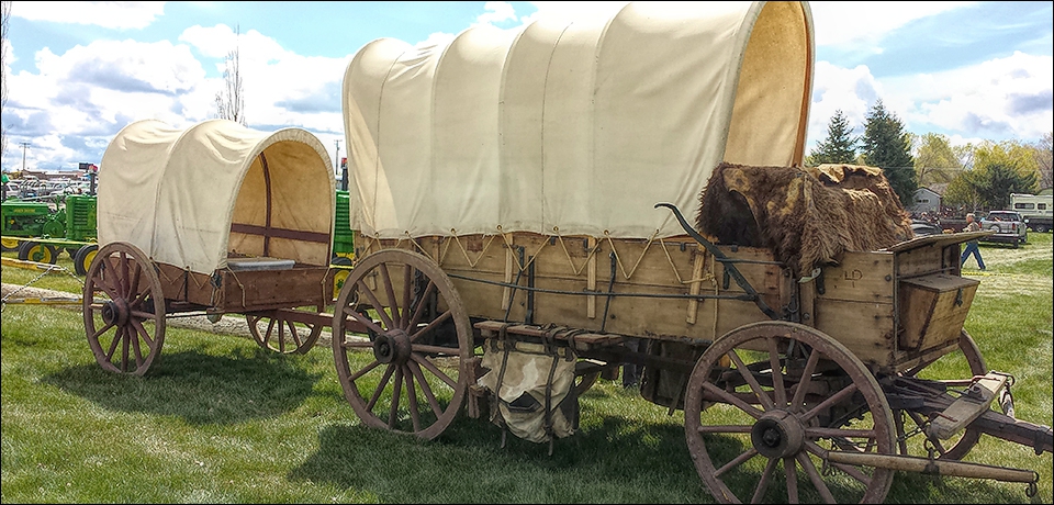 covered-wagon-with-smaller-wagon